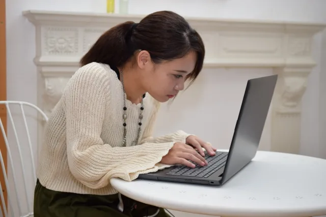 Webライター副業を1年やってみた実体験!収入と始め方を全公開